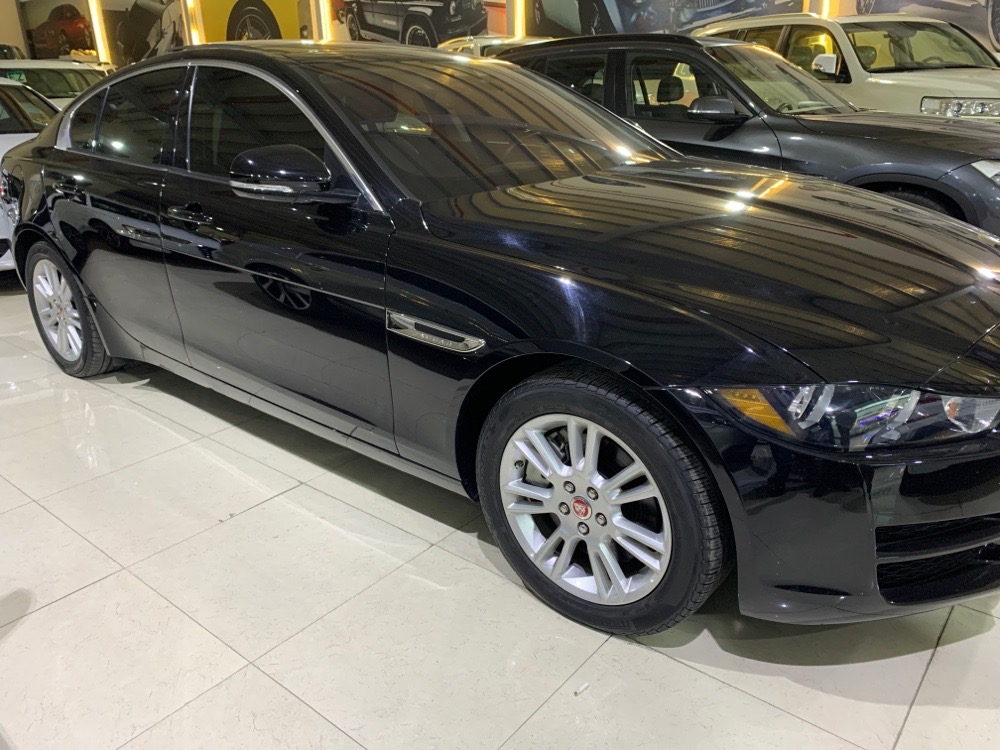 Jaguar XE